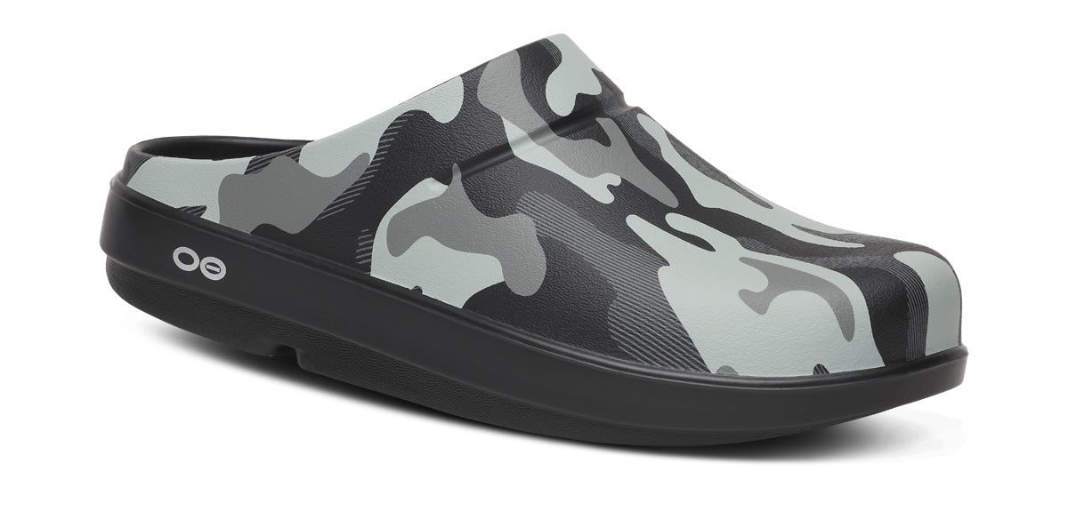 Women's OOcloog Luxe Clog - Night Camo